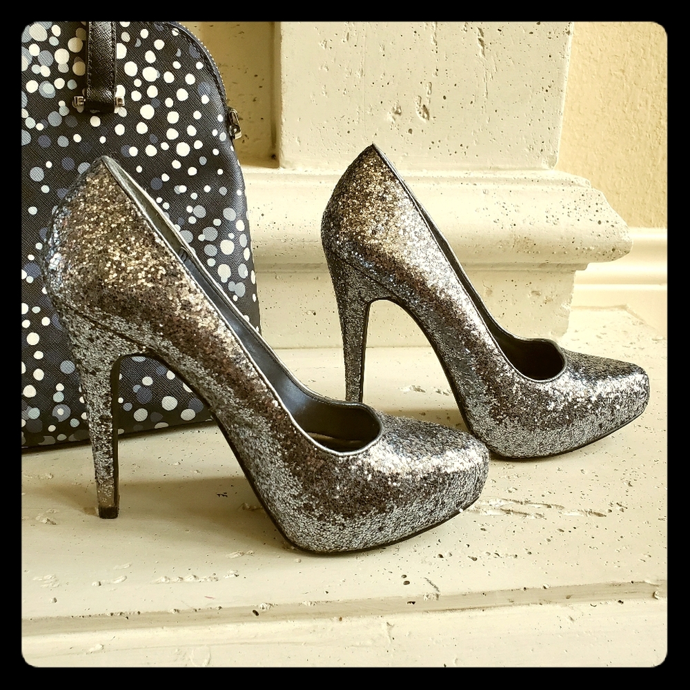 Like New MICHAEL Glitter High Heels